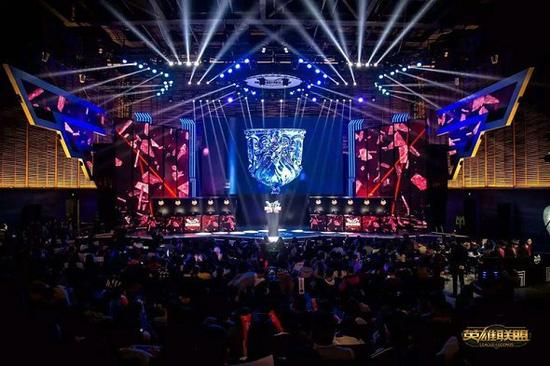 场战局的发 场战局的发